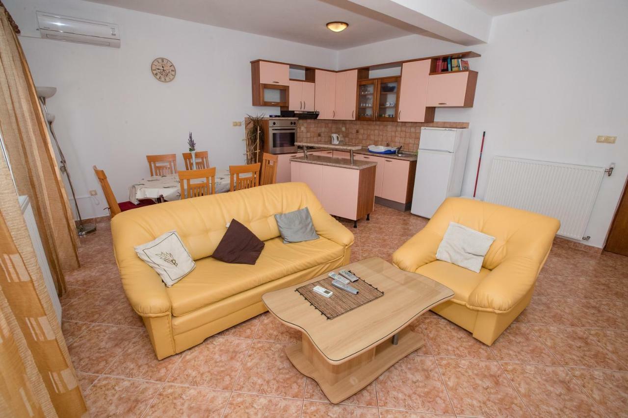 Appartement Marin à Lopar Extérieur photo
